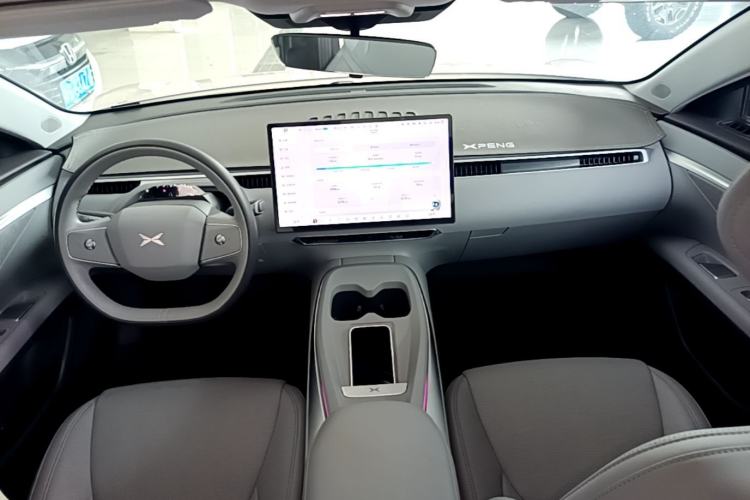 Used XPeng MONA M03 2024 620 with Ultra-Long Range Center Console