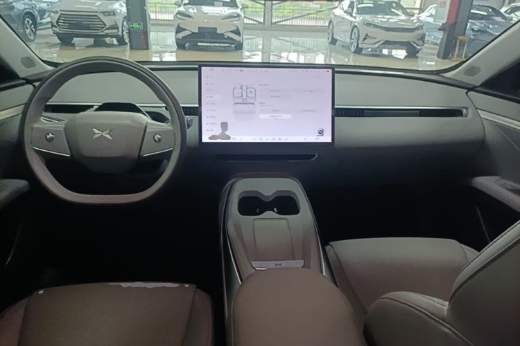 Used XPeng MONA M03 2024 620 with Ultra-Long Range Center Console