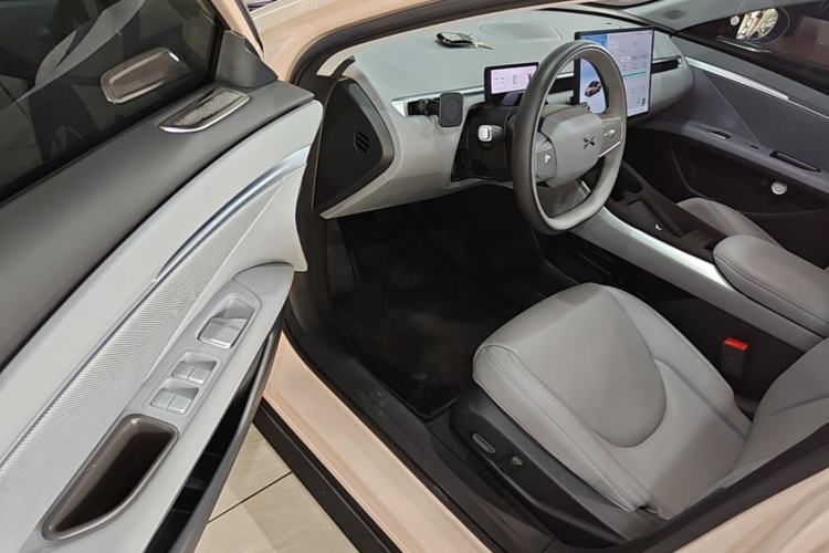 Used XPeng MONA M03 2024 620 with Ultra-Long Range Driver Seat