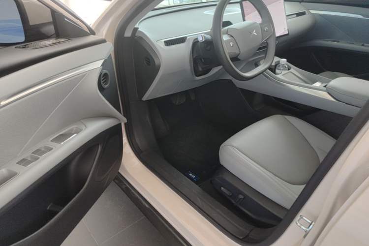 Used XPeng MONA M03 2024 515 Long-Range Driver Seat