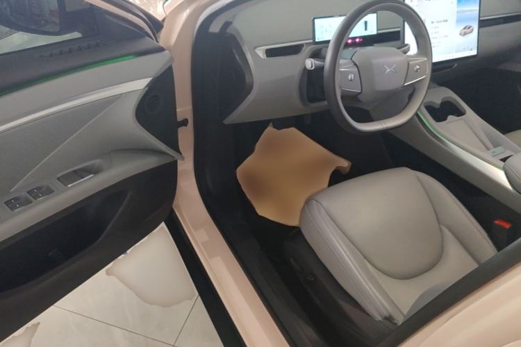 Used XPeng MONA M03 2024 620 with Ultra-Long Range Driver Seat