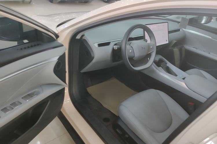 Used XPeng MONA M03 2024 620 with Ultra-Long Range Driver Seat