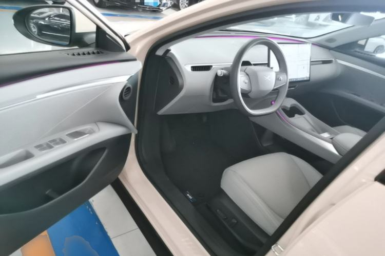 Used XPeng MONA M03 2024 620 with Ultra-Long Range Driver Seat