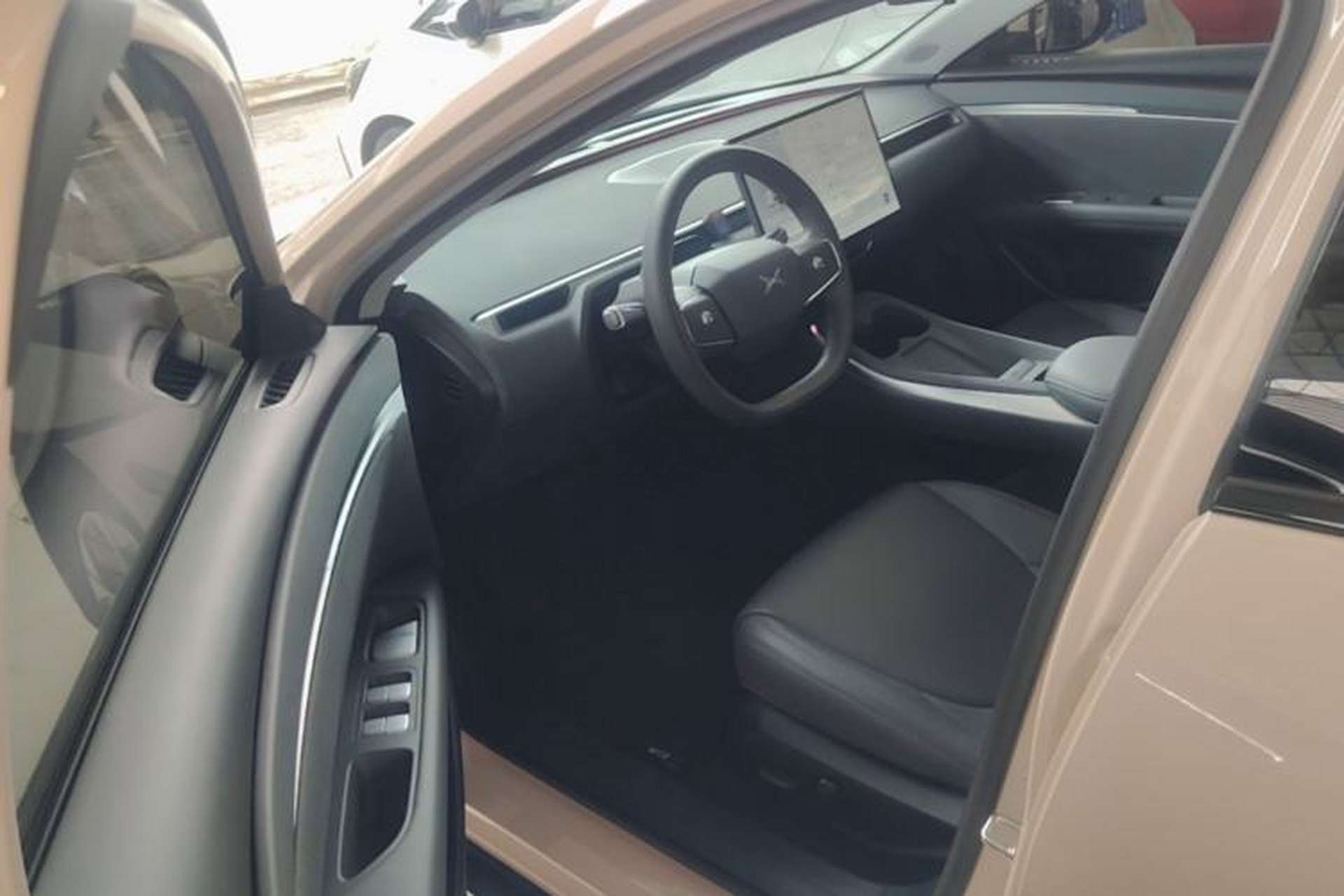 Used XPeng MONA M03 2024 620 with Ultra-Long Range Driver Seat
