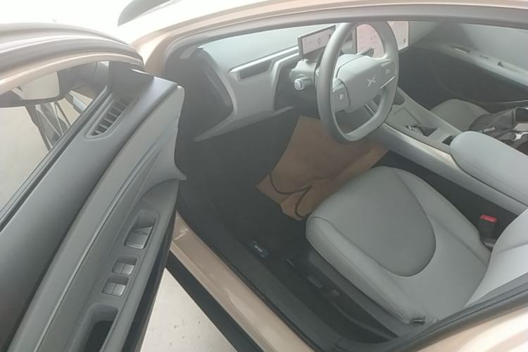 Used XPeng MONA M03 2024 620 with Ultra-Long Range Driver Seat