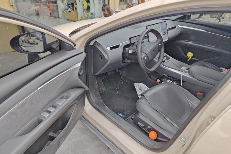 Used XPeng MONA M03 2024 620 with Ultra-Long Range Driver Seat