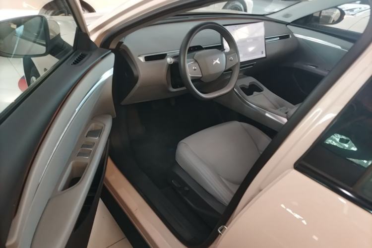 Used XPeng MONA M03 2024 620 with Ultra-Long Range Driver Seat