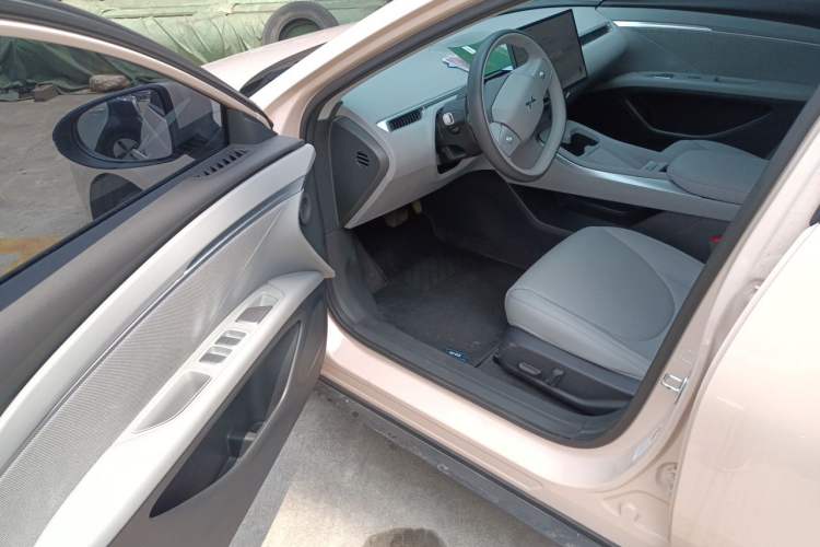 Used XPeng MONA M03 2024 620 with Ultra-Long Range Driver Seat