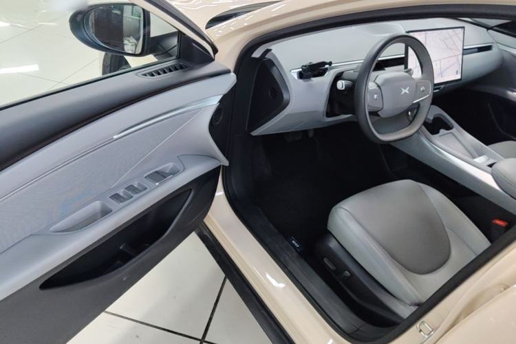 Used XPeng MONA M03 2024 620 with Ultra-Long Range Driver Seat