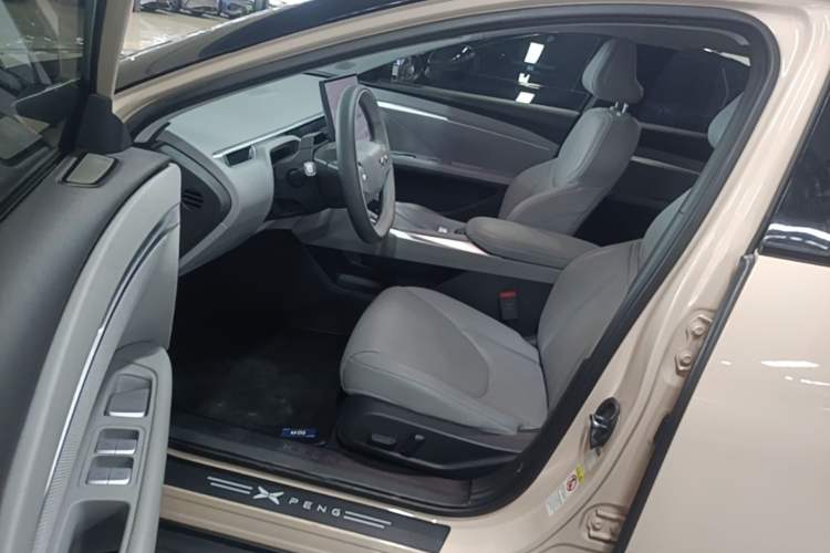 Used XPeng MONA M03 2024 620 with Ultra-Long Range Driver Seat