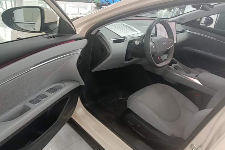 Used XPeng MONA M03 2024 620 with Ultra-Long Range Driver Seat