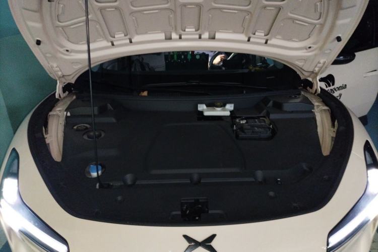 Used XPeng MONA M03 2024 620 with Ultra-Long Range Engine Bay