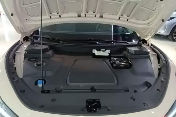 Used XPeng MONA M03 2024 620 with Ultra-Long Range Engine Bay