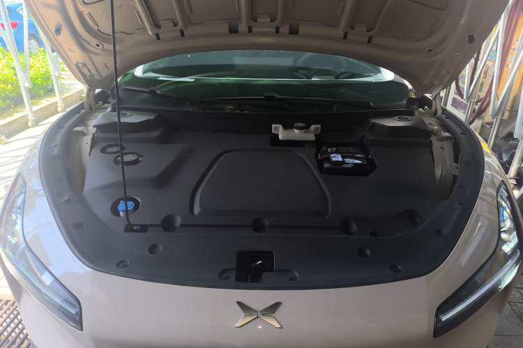 Used XPeng MONA M03 2024 620 with Ultra-Long Range Engine Bay