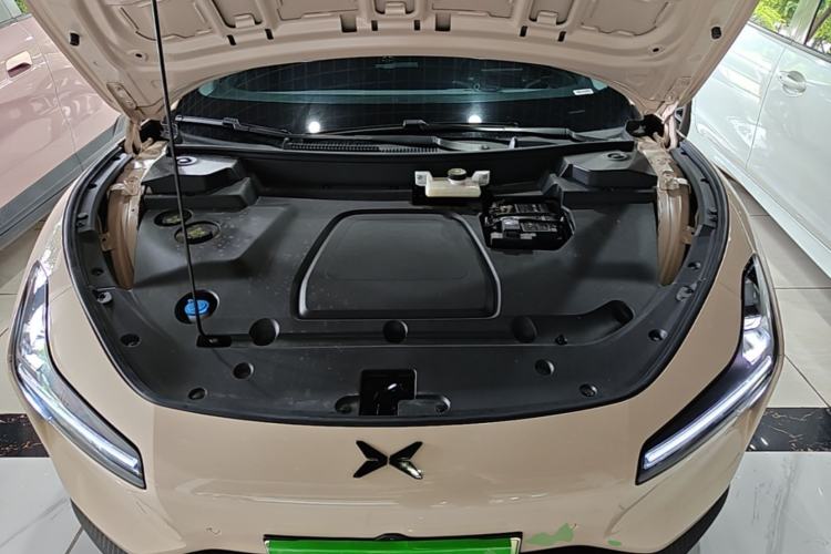 Used XPeng MONA M03 2024 620 with Ultra-Long Range Engine Bay