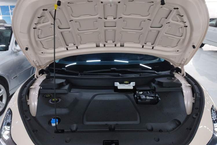 Used XPeng MONA M03 2024 620 with Ultra-Long Range Engine Bay