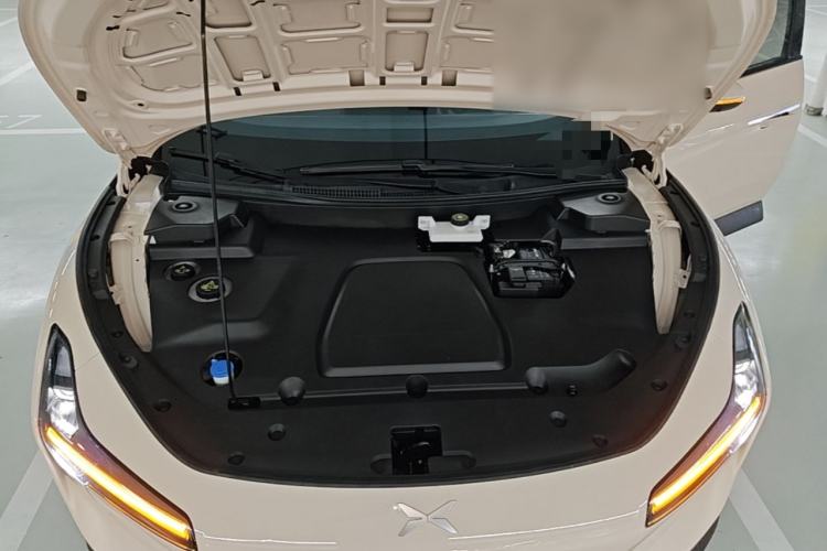 Used XPeng MONA M03 2024 620 with Ultra-Long Range Engine Bay