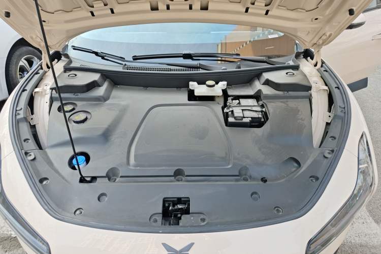 Used XPeng MONA M03 2024 620 with Ultra-Long Range Engine Bay