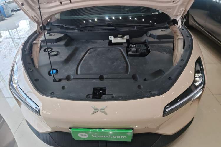 Used XPeng MONA M03 2024 620 with Ultra-Long Range Engine Bay
