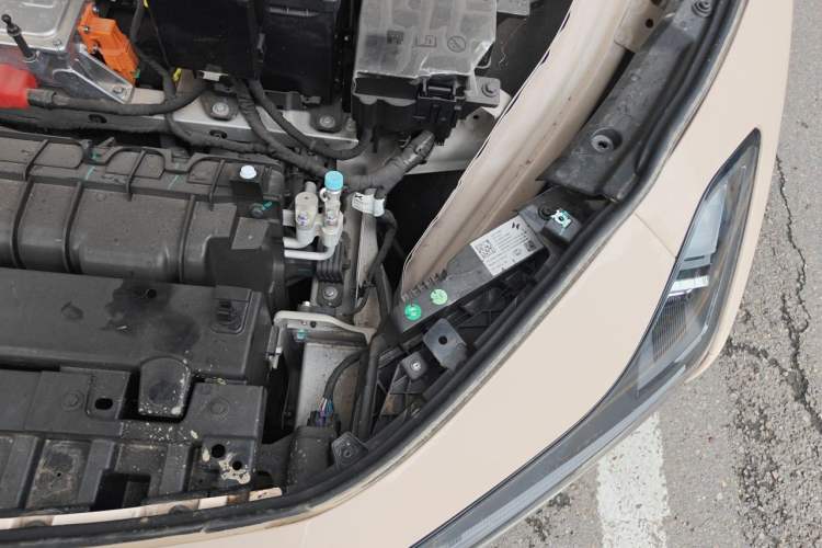 Used XPeng MONA M03 2024 620 with Ultra-Long Range Engine Bay Left