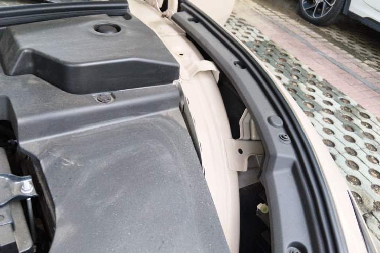Used XPeng MONA M03 2024 515 Long-Range Engine Bay Left