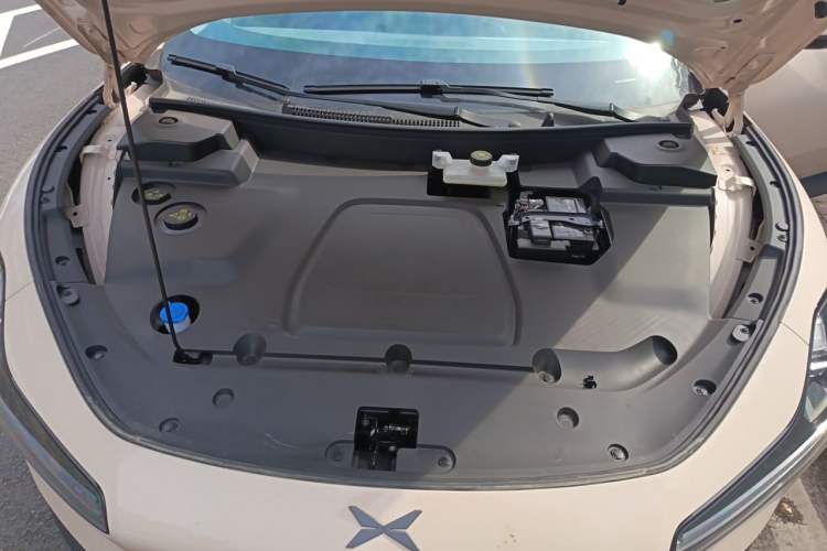 Used XPeng MONA M03 2024 620 with Ultra-Long Range Engine Bay