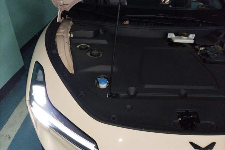 Used XPeng MONA M03 2024 620 with Ultra-Long Range Engine Bay Right