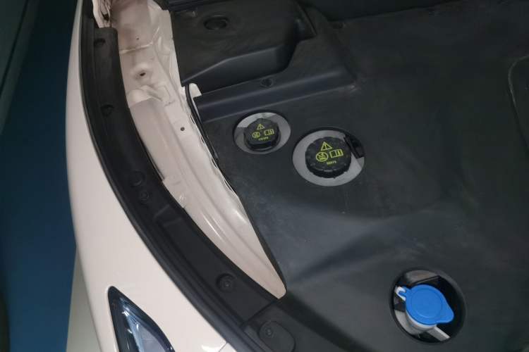 Used XPeng MONA M03 2024 620 with Ultra-Long Range Engine Bay Right