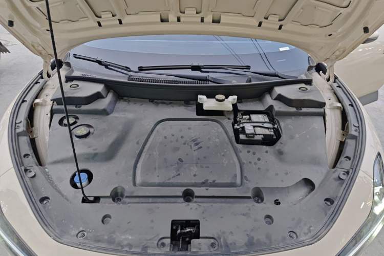 Used XPeng MONA M03 2024 620 with Ultra-Long Range Engine Bay