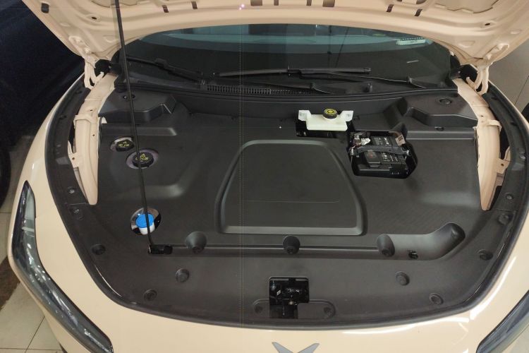 Used XPeng MONA M03 2024 620 with Ultra-Long Range Engine Bay