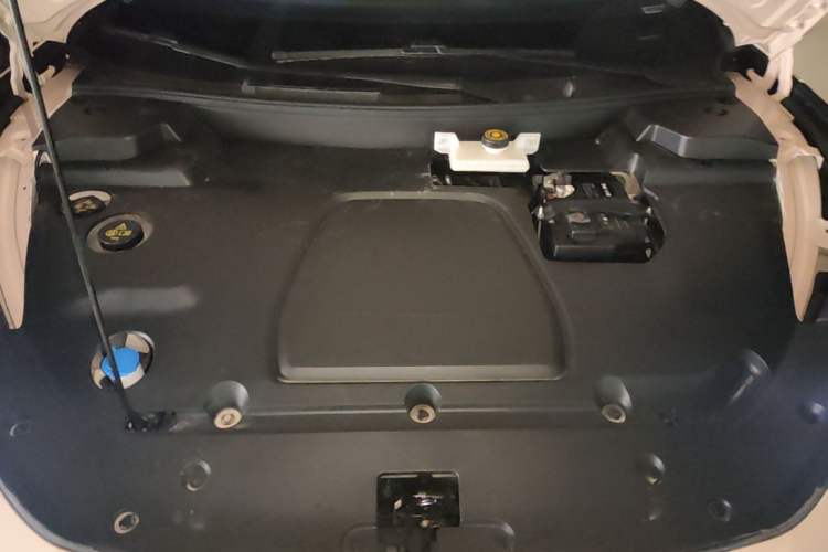 Used XPeng MONA M03 2024 515 Long-Range Engine Bay