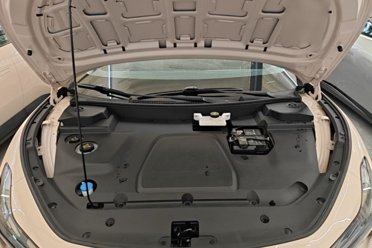 Used XPeng MONA M03 2024 620 with Ultra-Long Range Engine Bay