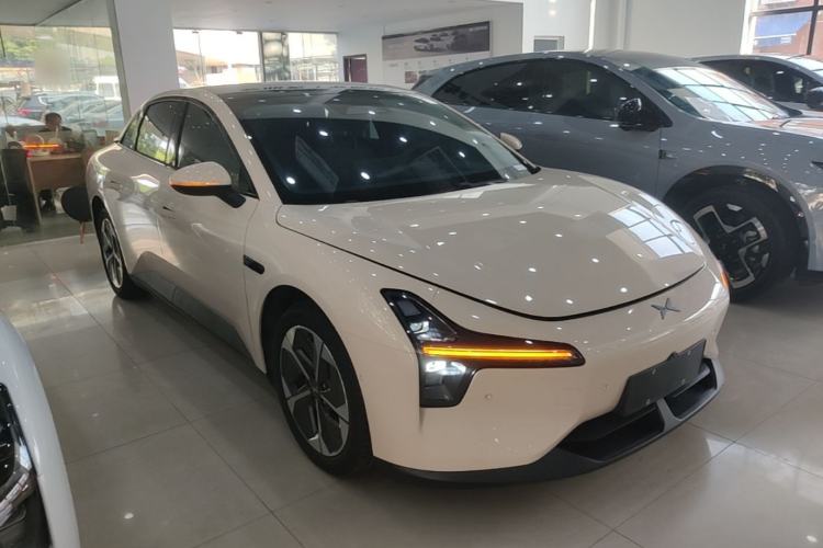 Used XPeng MONA M03 2024 620 with Ultra-Long Range Exterior 1