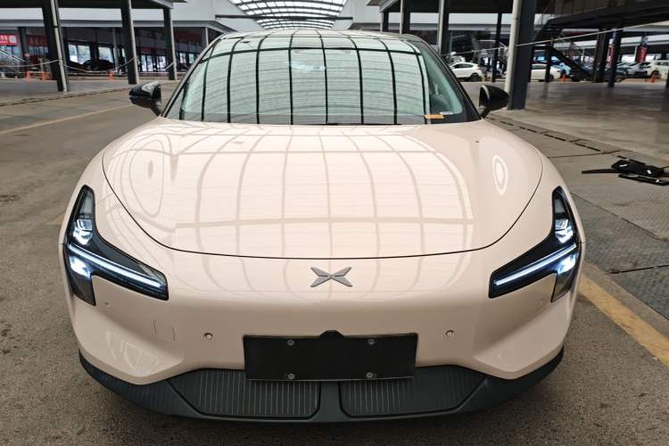 Used XPeng MONA M03 2024 620 with Ultra-Long Range Exterior 1