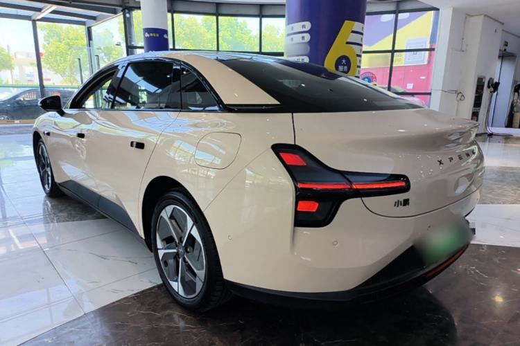 Used XPeng MONA M03 2024 620 with Ultra-Long Range Exterior 2