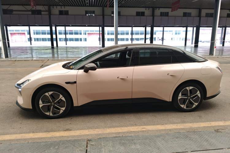Used XPeng MONA M03 2024 620 with Ultra-Long Range Exterior 3