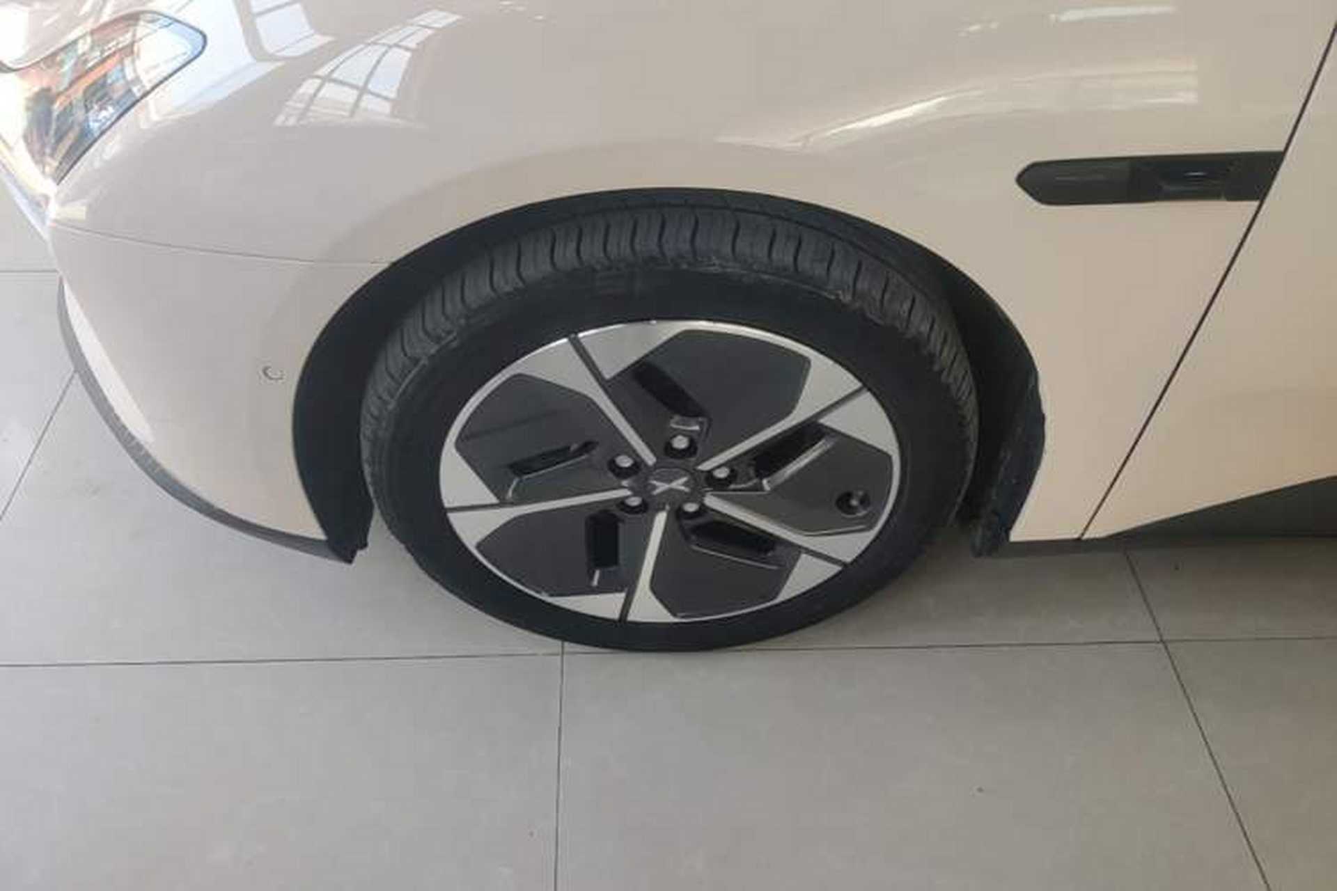 Used XPeng MONA M03 2024 620 with Ultra-Long Range Exterior 4