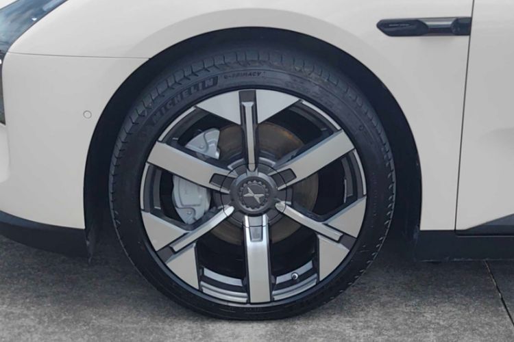 Used XPeng MONA M03 2024 620 with Ultra-Long Range Exterior 7