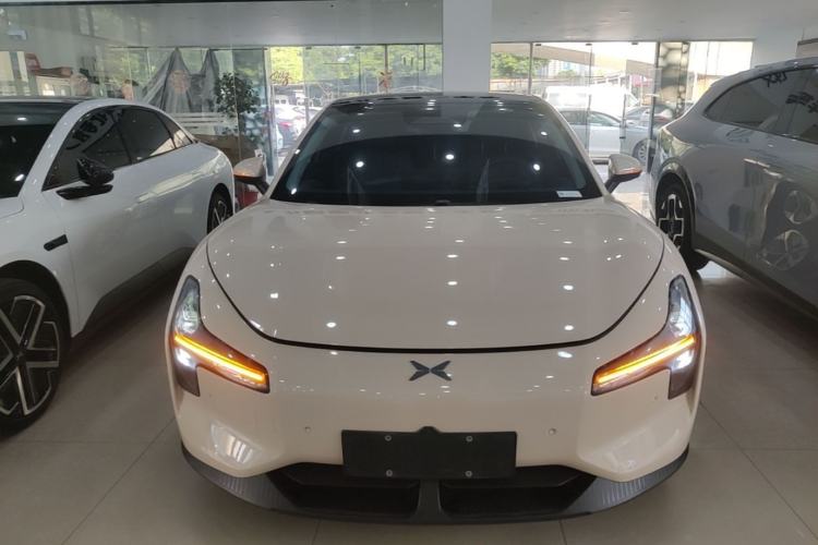 Used XPeng MONA M03 2024 620 with Ultra-Long Range Front