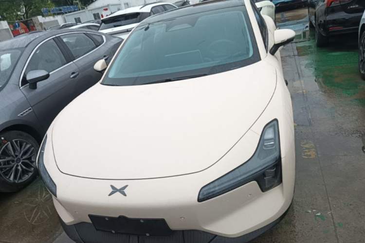 Used XPeng MONA M03 2024 620 with Ultra-Long Range Front