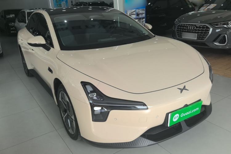 Used XPeng MONA M03 2024 620 with Ultra-Long Range Front Right 45 Deg