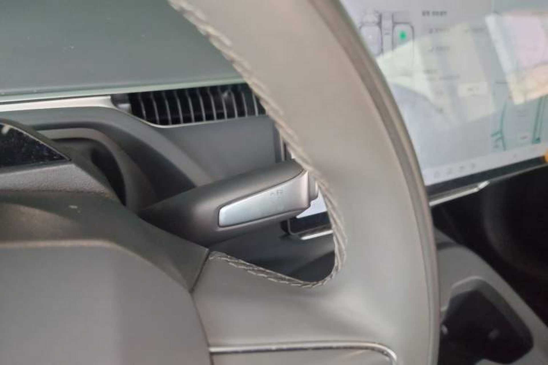 Used XPeng MONA M03 2024 620 with Ultra-Long Range Gear Lever