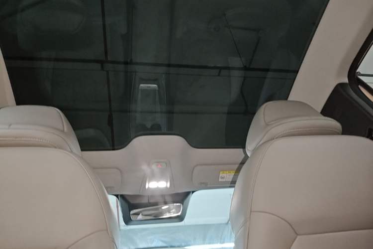 Used XPeng MONA M03 2024 620 with Ultra-Long Range Headliner