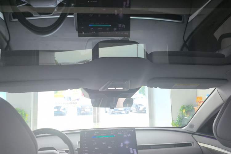 Used XPeng MONA M03 2024 620 with Ultra-Long Range Headliner
