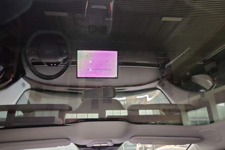 Used XPeng MONA M03 2024 620 with Ultra-Long Range Headliner