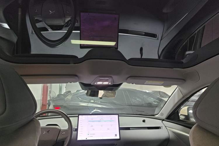 Used XPeng MONA M03 2024 620 with Ultra-Long Range Headliner