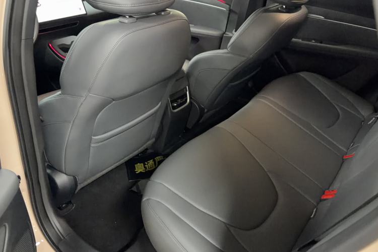 Used XPeng MONA M03 2024 620 with Ultra-Long Range Interior 1