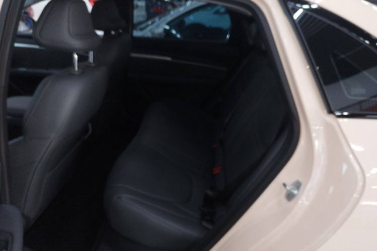 Used XPeng MONA M03 2024 620 with Ultra-Long Range Interior 4