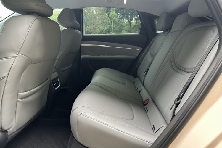 Used XPeng MONA M03 2024 620 with Ultra-Long Range Interior 5