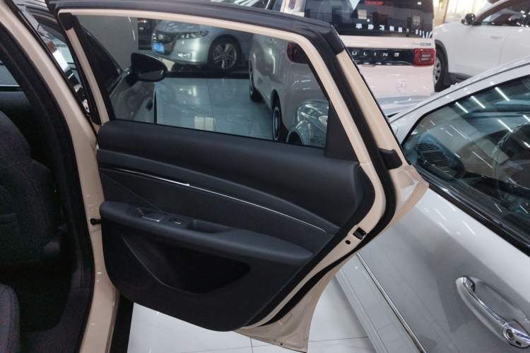 Used XPeng MONA M03 2024 620 with Ultra-Long Range Interior 6